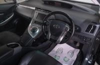Toyota Prius PHV 7 из 19