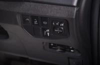 Toyota Prius PHV 11 из 19