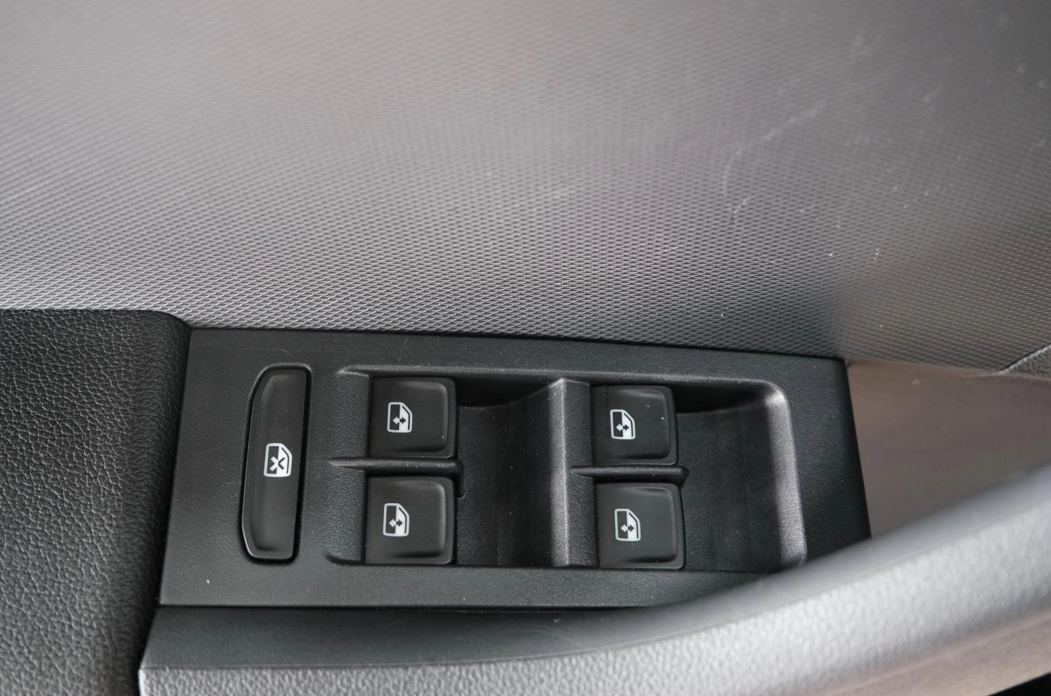 Skoda Rapid 8 из 25