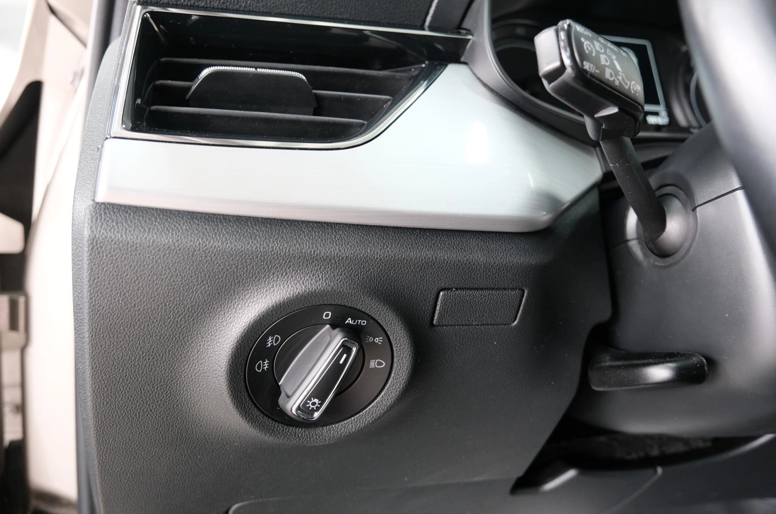 Skoda Rapid 10 из 25