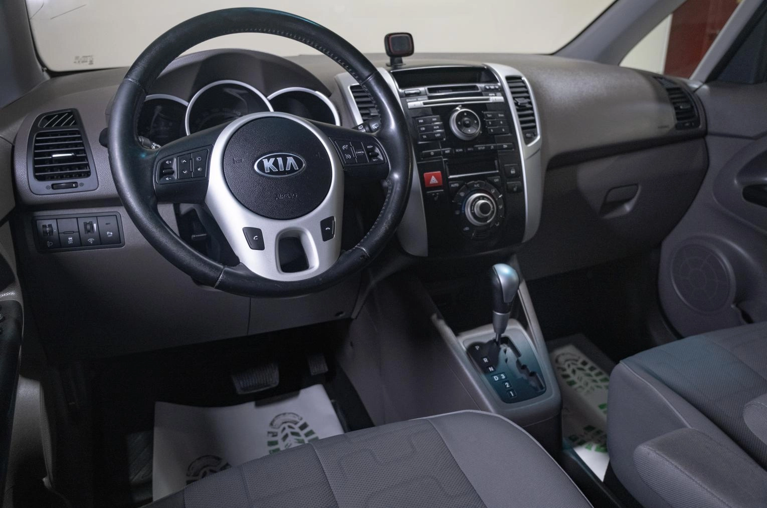 KIA Venga 10 из 21