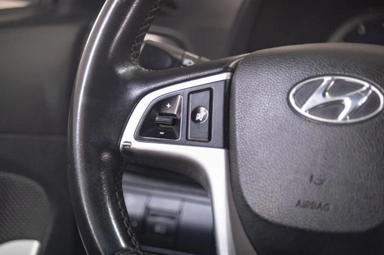 Hyundai Solaris 11 из 21