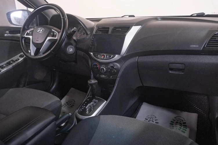 Hyundai Solaris 17 из 21