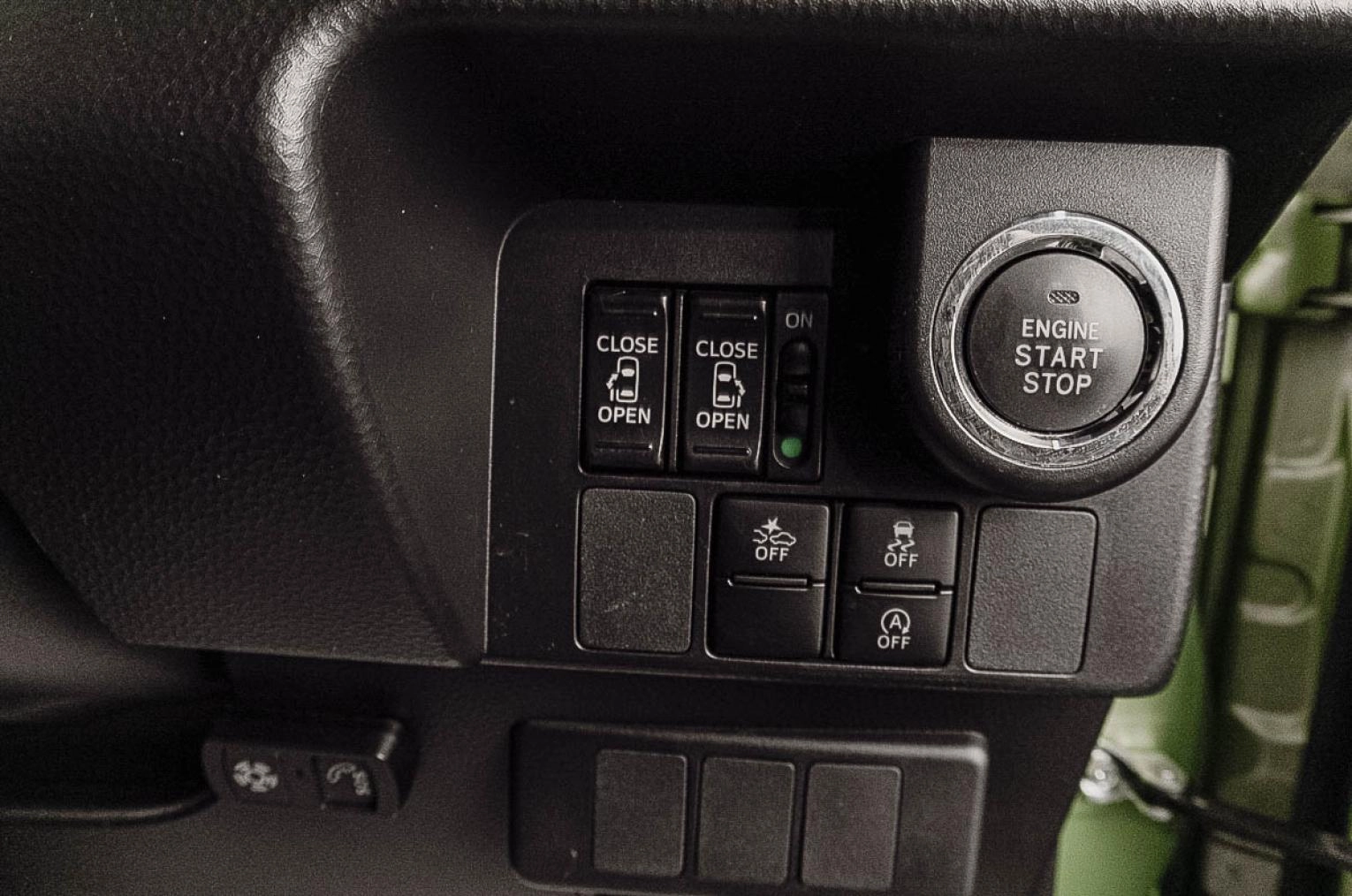 Toyota Roomy 9 из 18