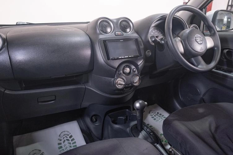 Nissan March 13 из 19