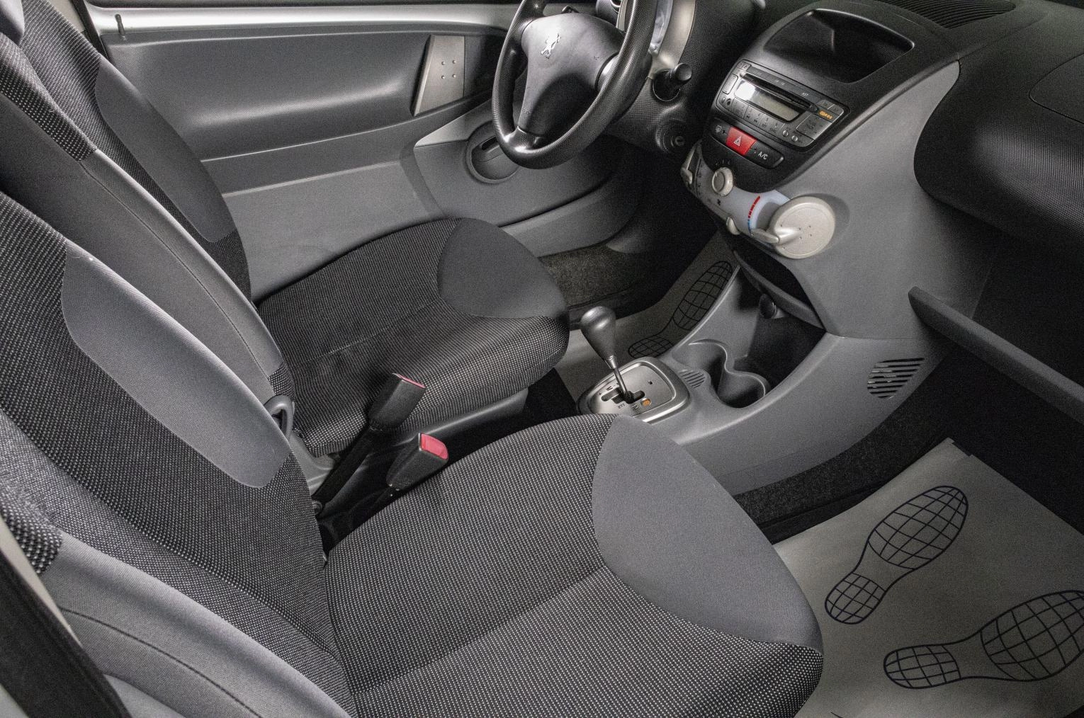 Peugeot 107 9 из 17