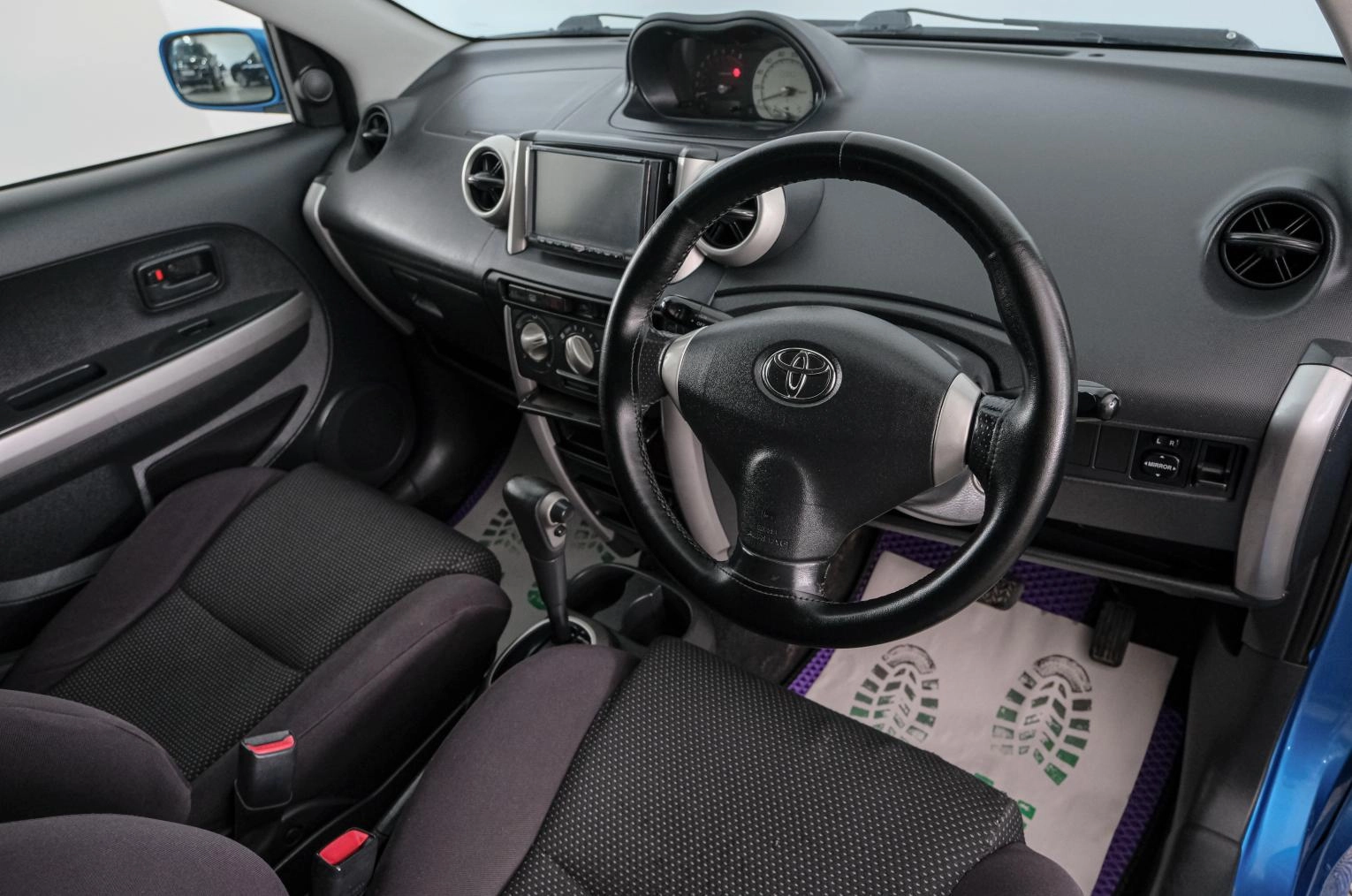 Toyota Ist 8 из 20