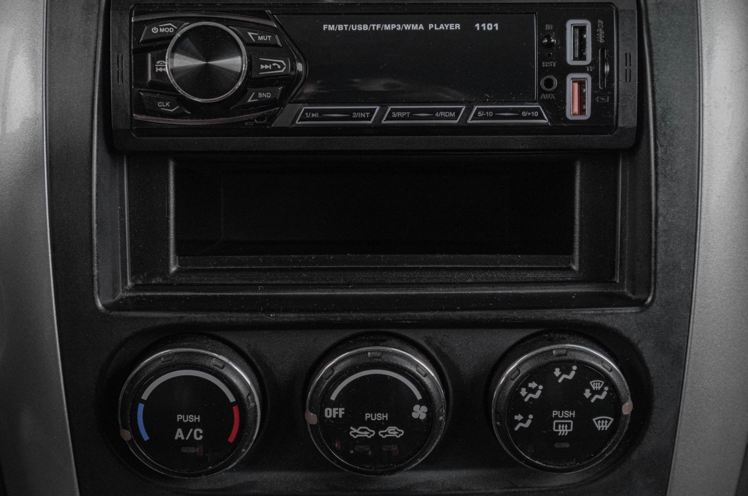 Suzuki Liana 11 из 17