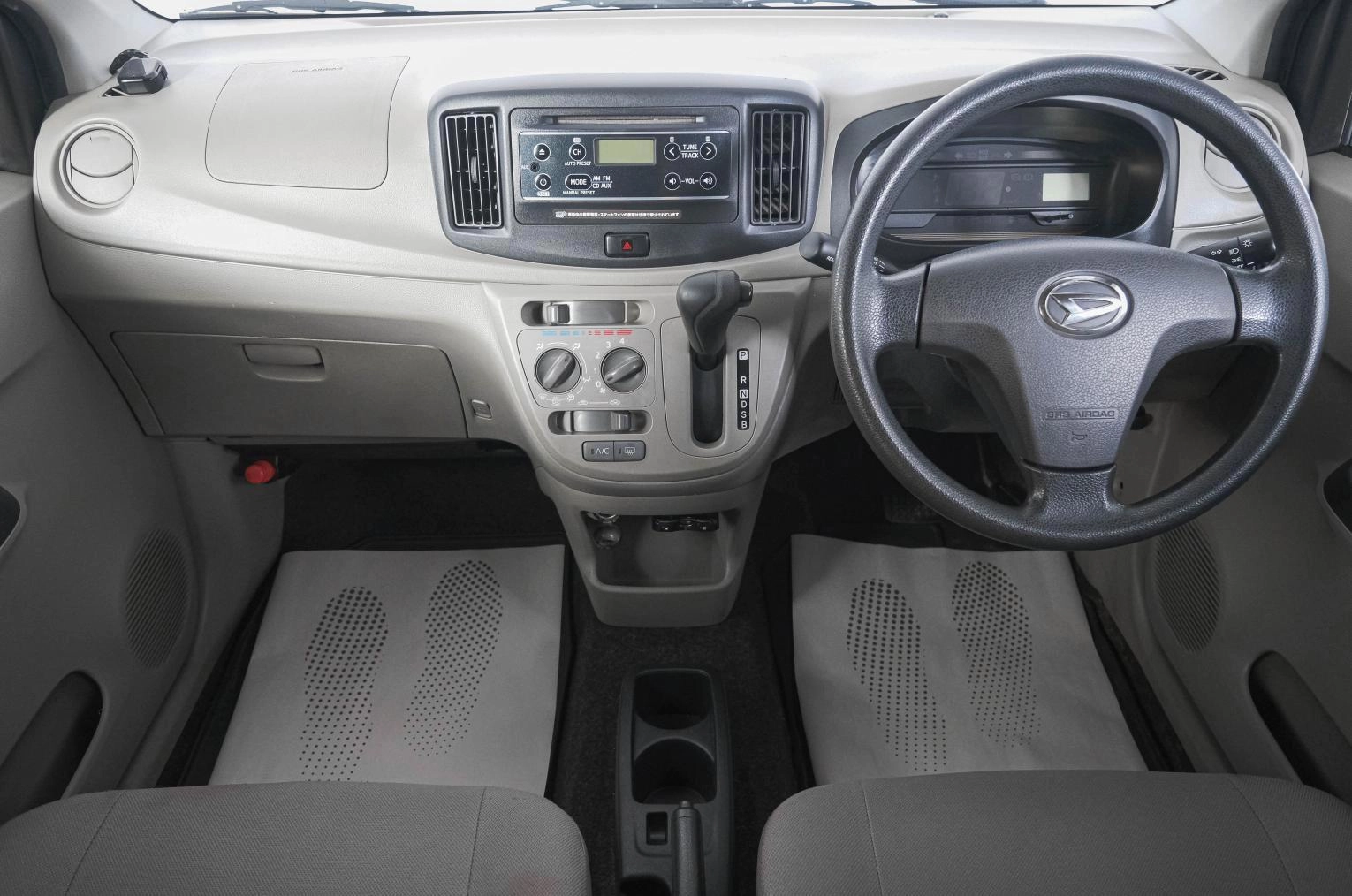 Daihatsu Mira e:S 25 из 39
