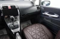 Toyota Auris 11 из 21