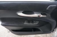 Toyota Auris 18 из 21