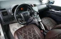 Toyota Auris 8 из 21