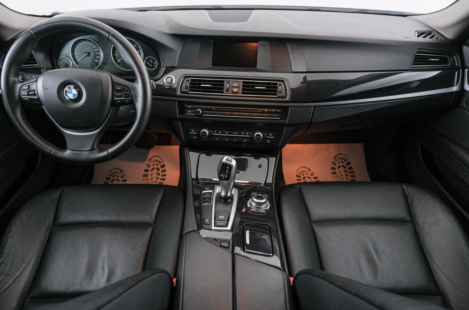 BMW 5 серия 10 из 22