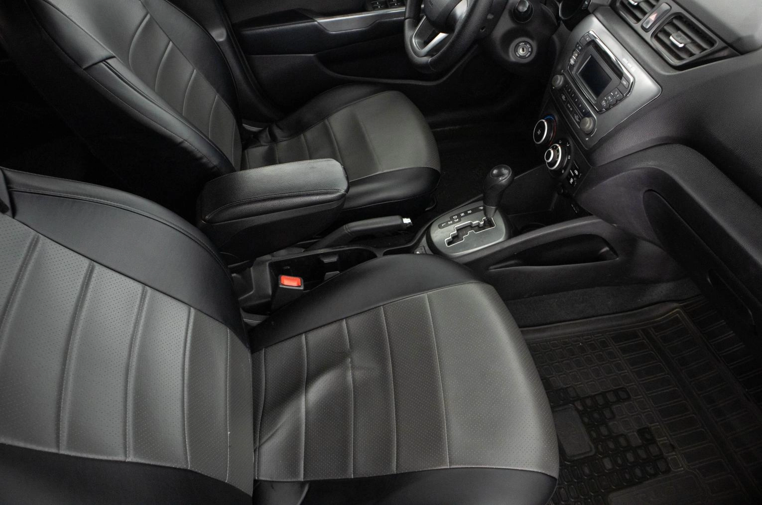 KIA Rio 11 из 21
