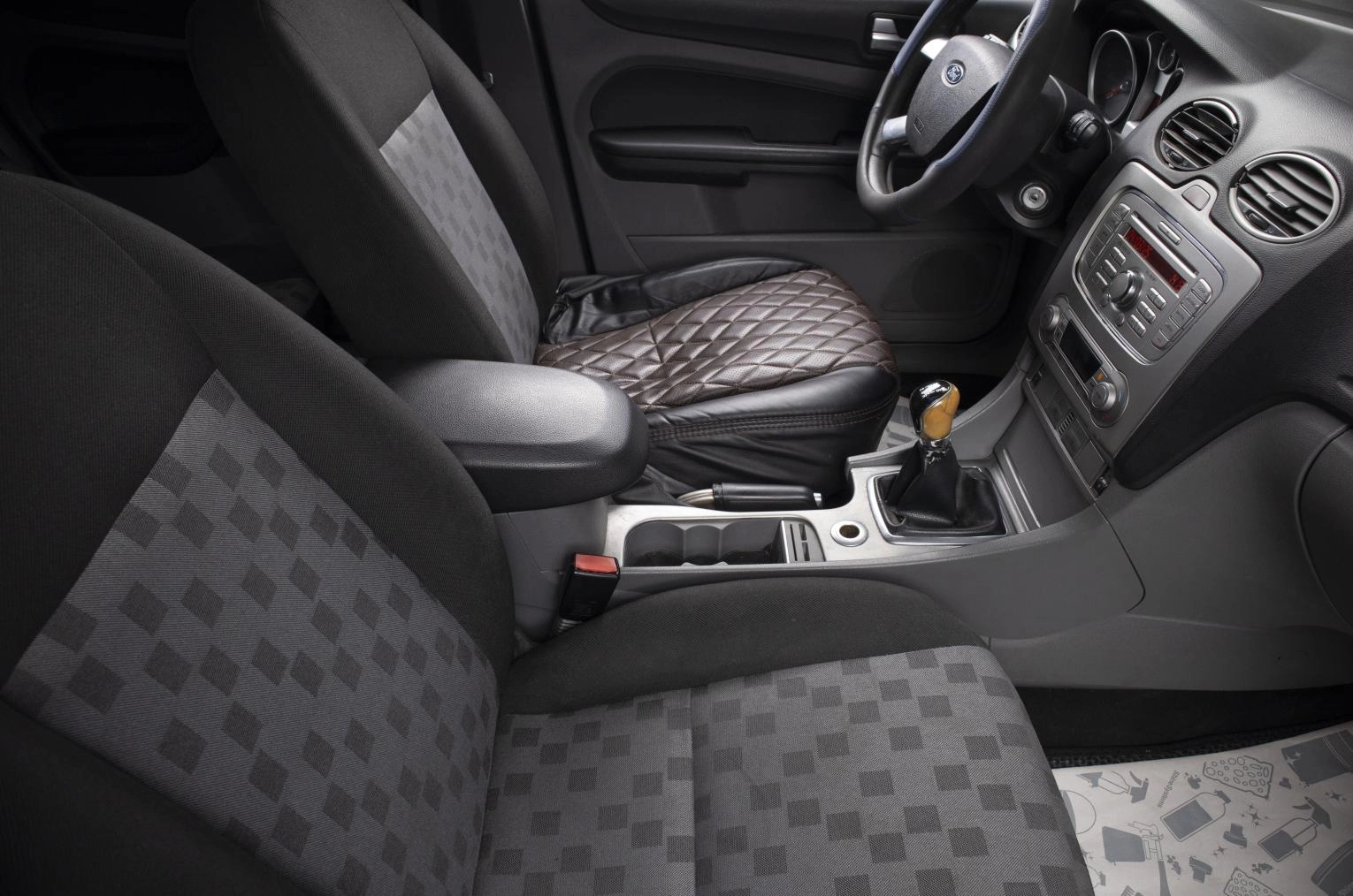 Ford Focus 13 из 15