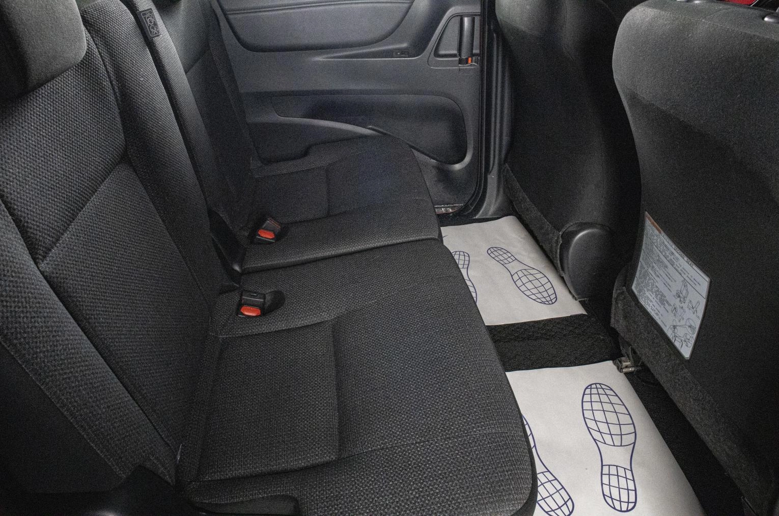 Toyota Sienta 17 из 20