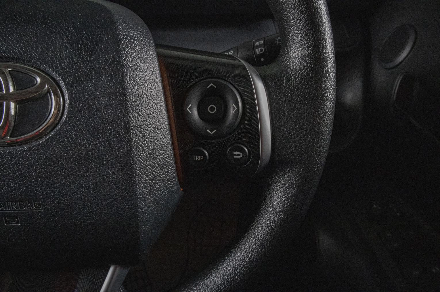 Toyota Sienta 12 из 20
