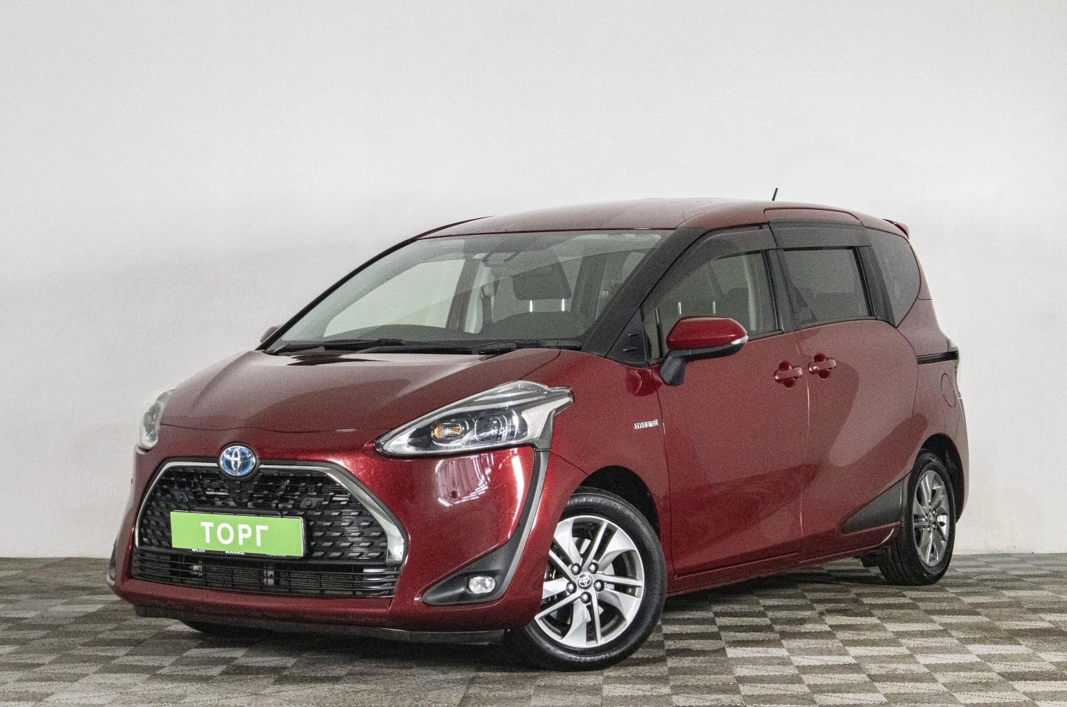 Toyota Sienta 3 из 20