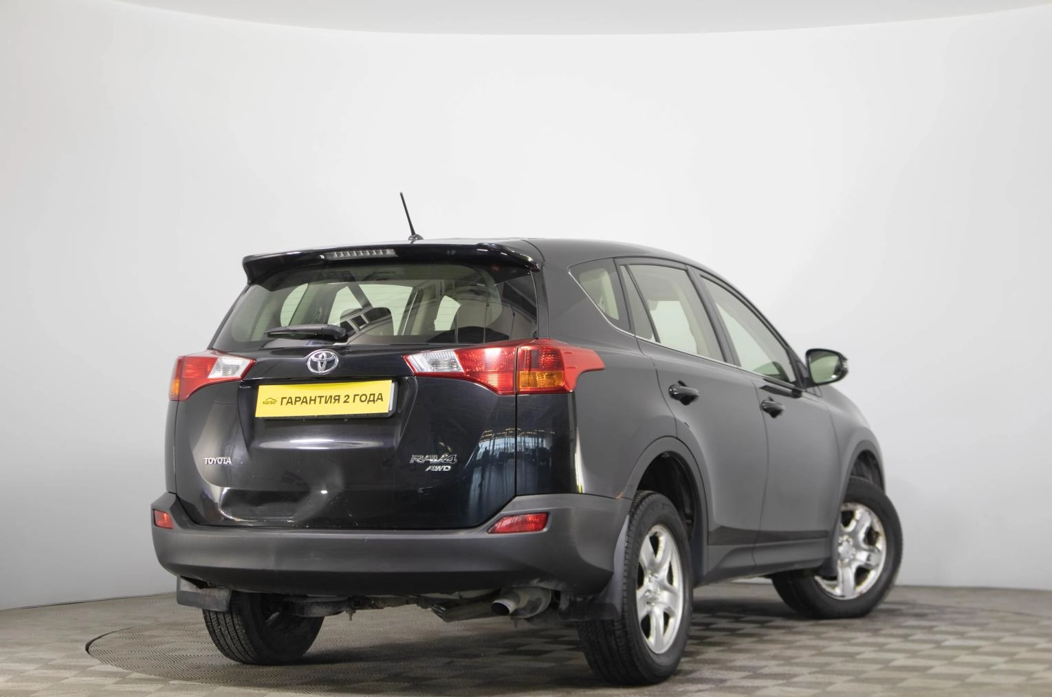 Toyota RAV4 6 из 22