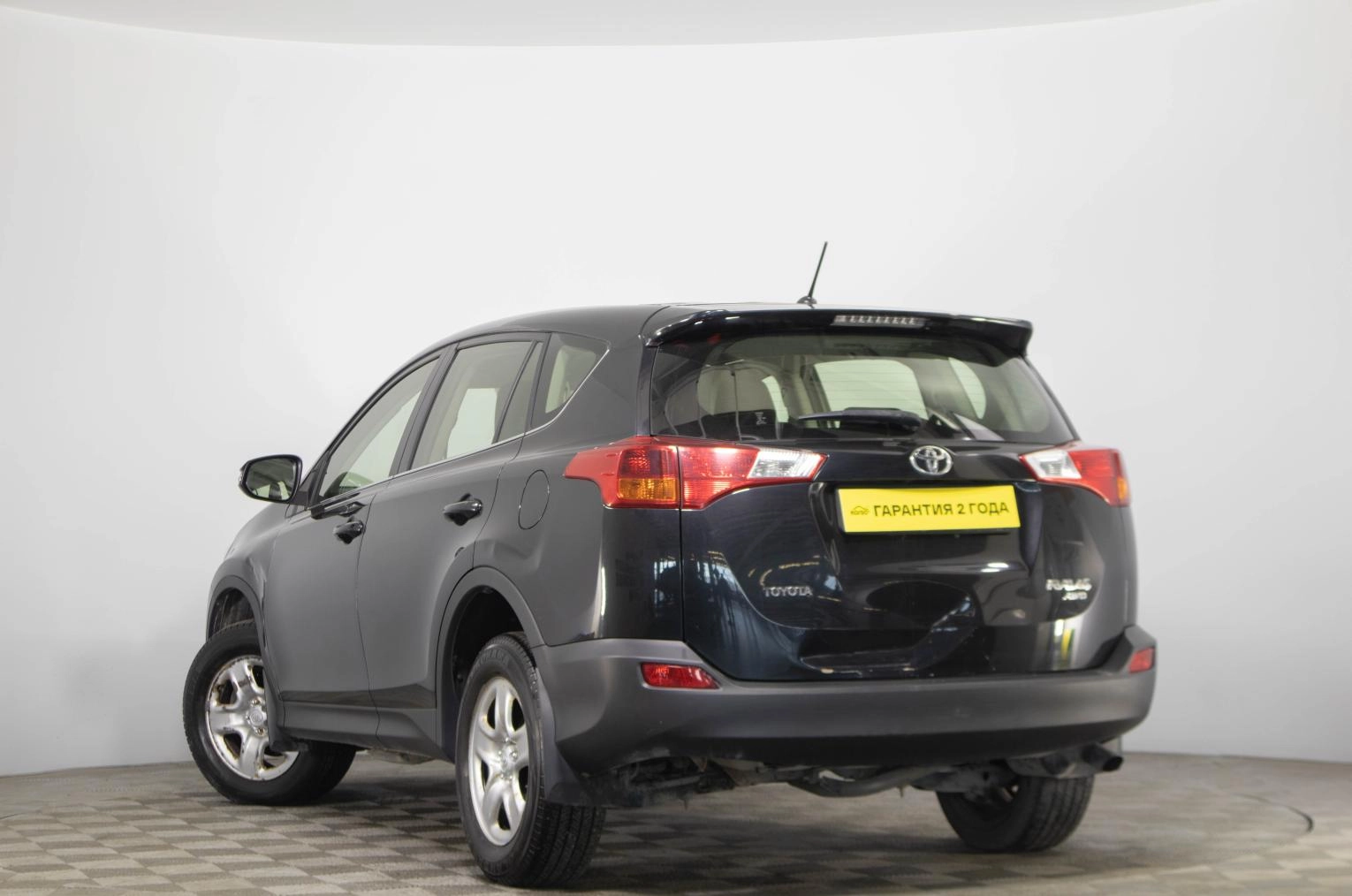 Toyota RAV4 4 из 22