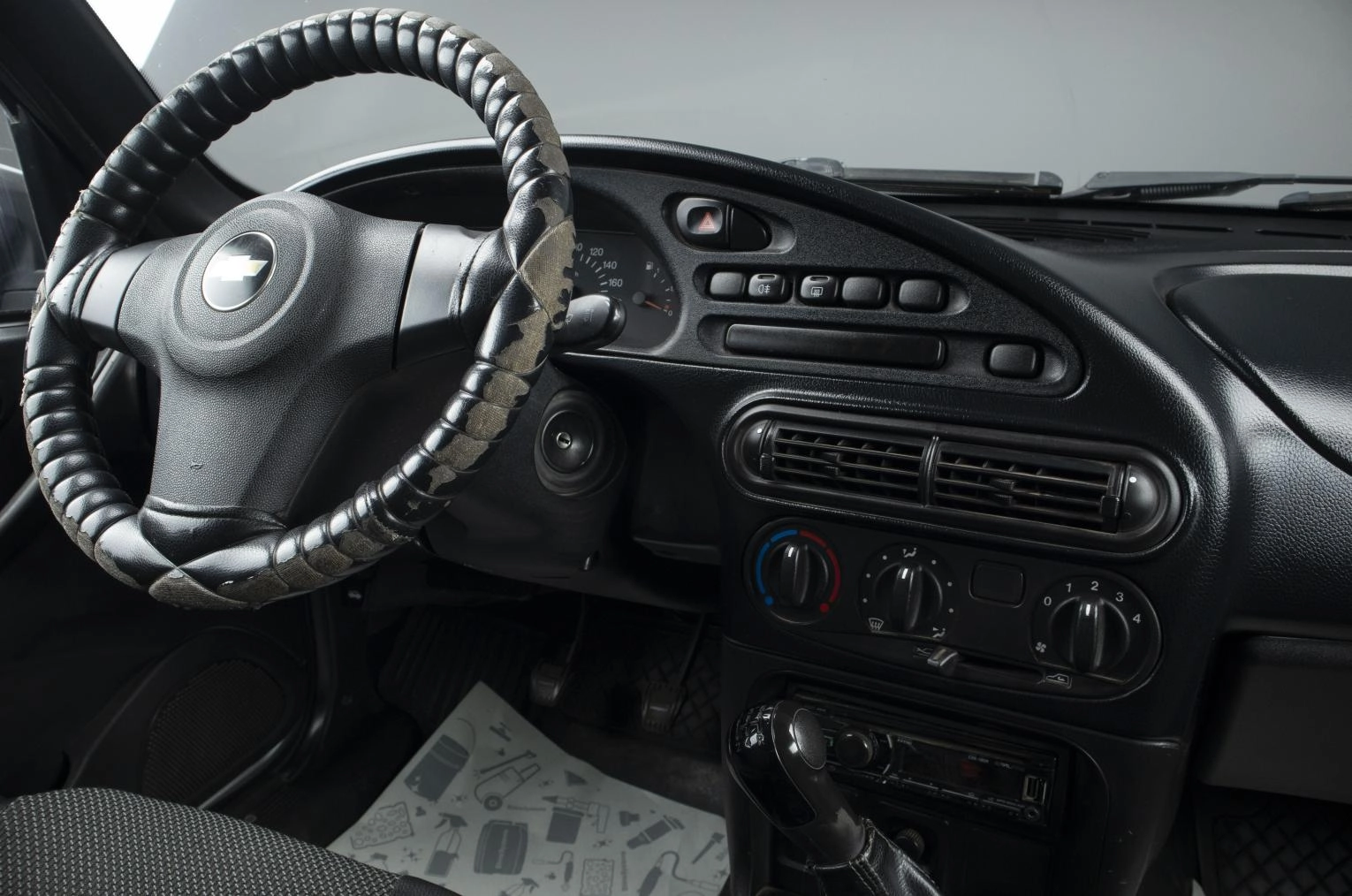 Chevrolet Niva 8 из 15