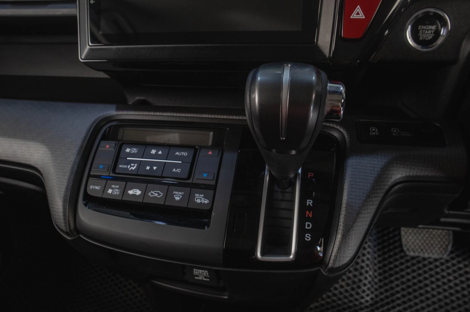 Honda Stepwgn Spada 16 из 19