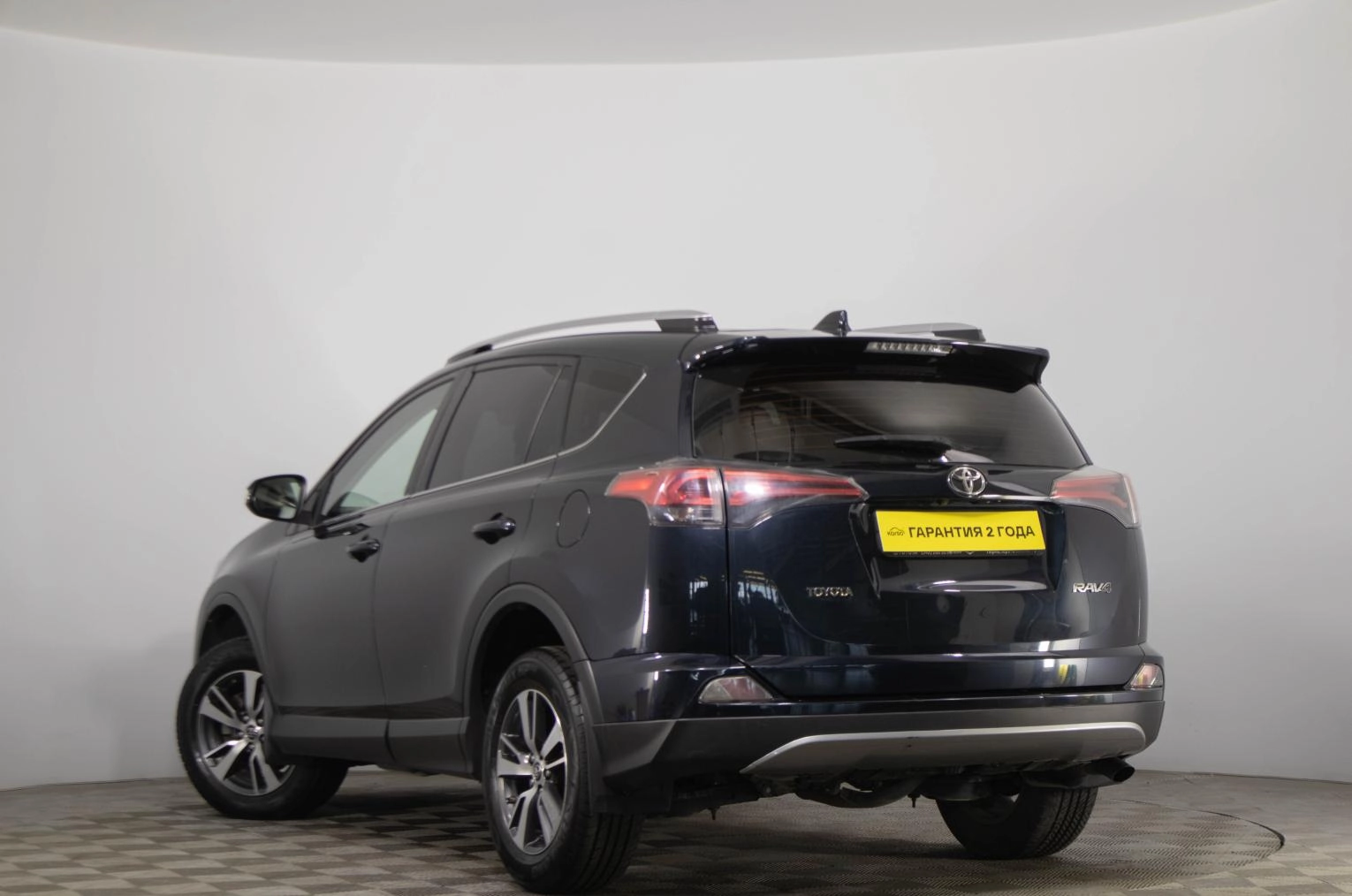 Toyota RAV4 4 из 24