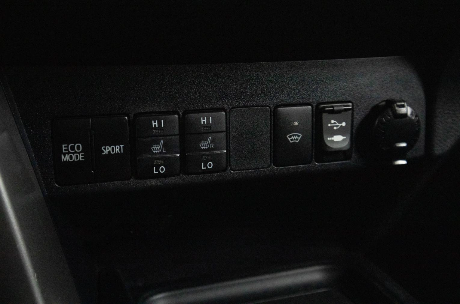 Toyota RAV4 17 из 24