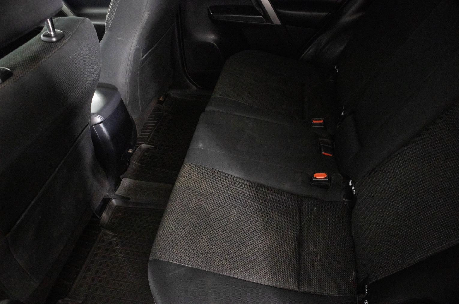 Toyota RAV4 10 из 24