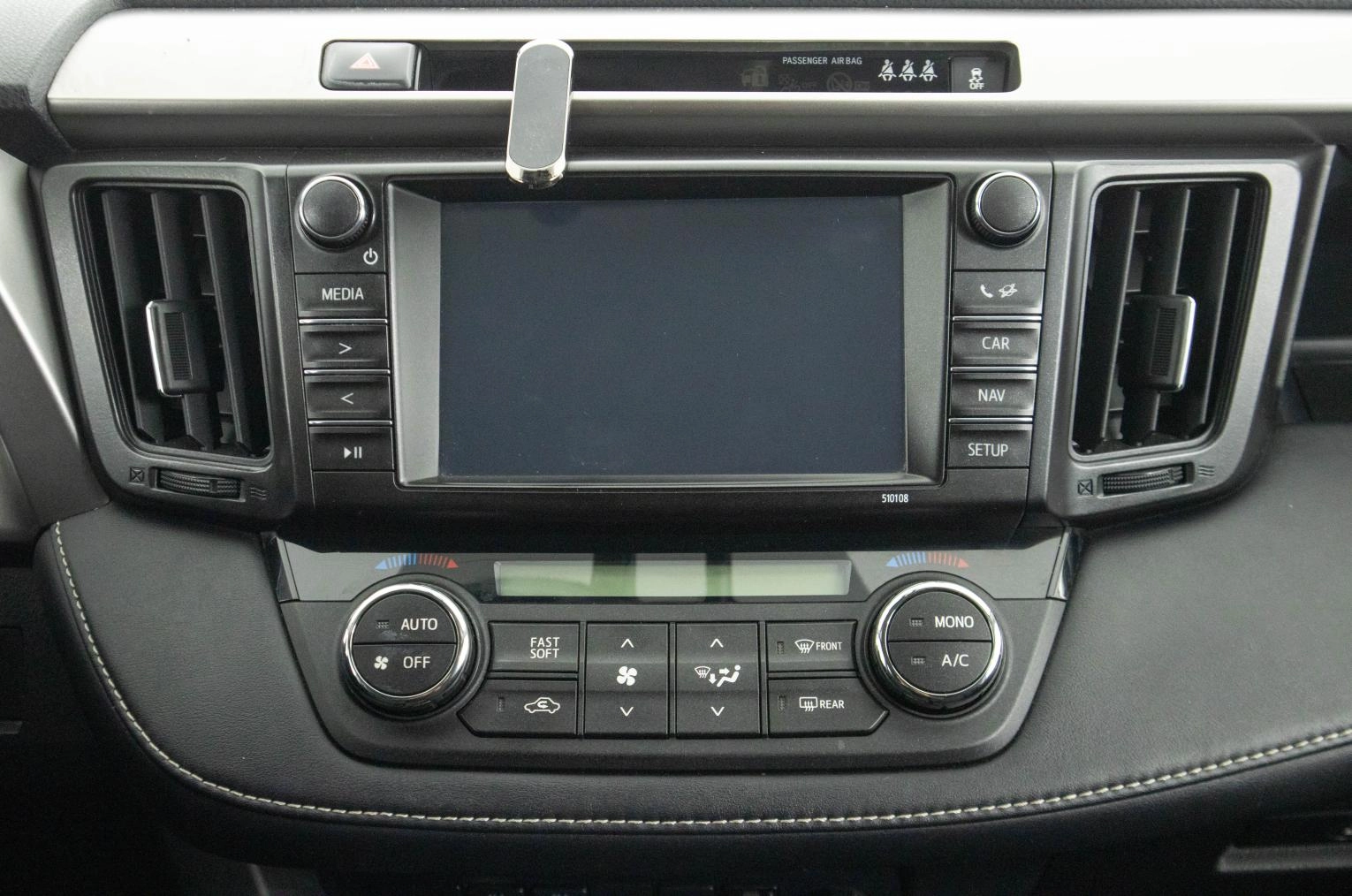 Toyota RAV4 16 из 24