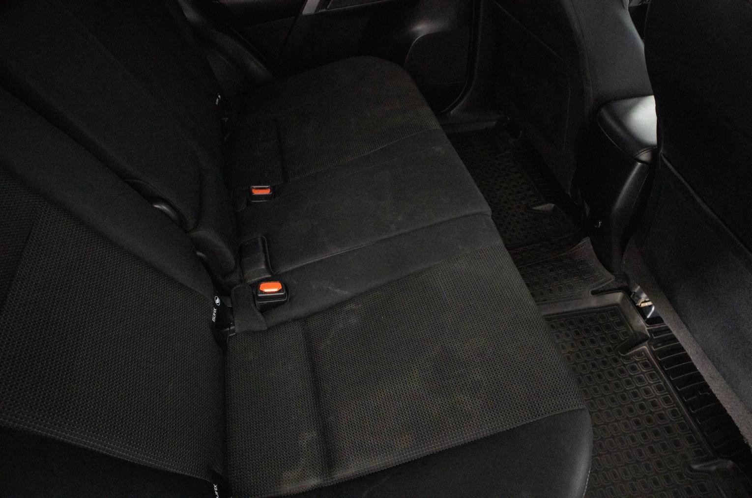 Toyota RAV4 11 из 24