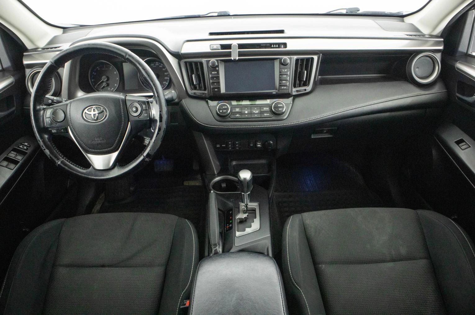 Toyota RAV4 14 из 24