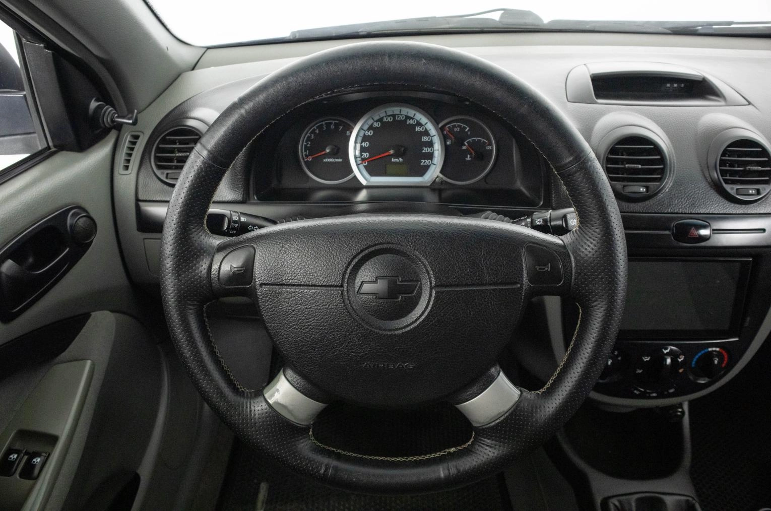 Chevrolet Lacetti 17 из 18