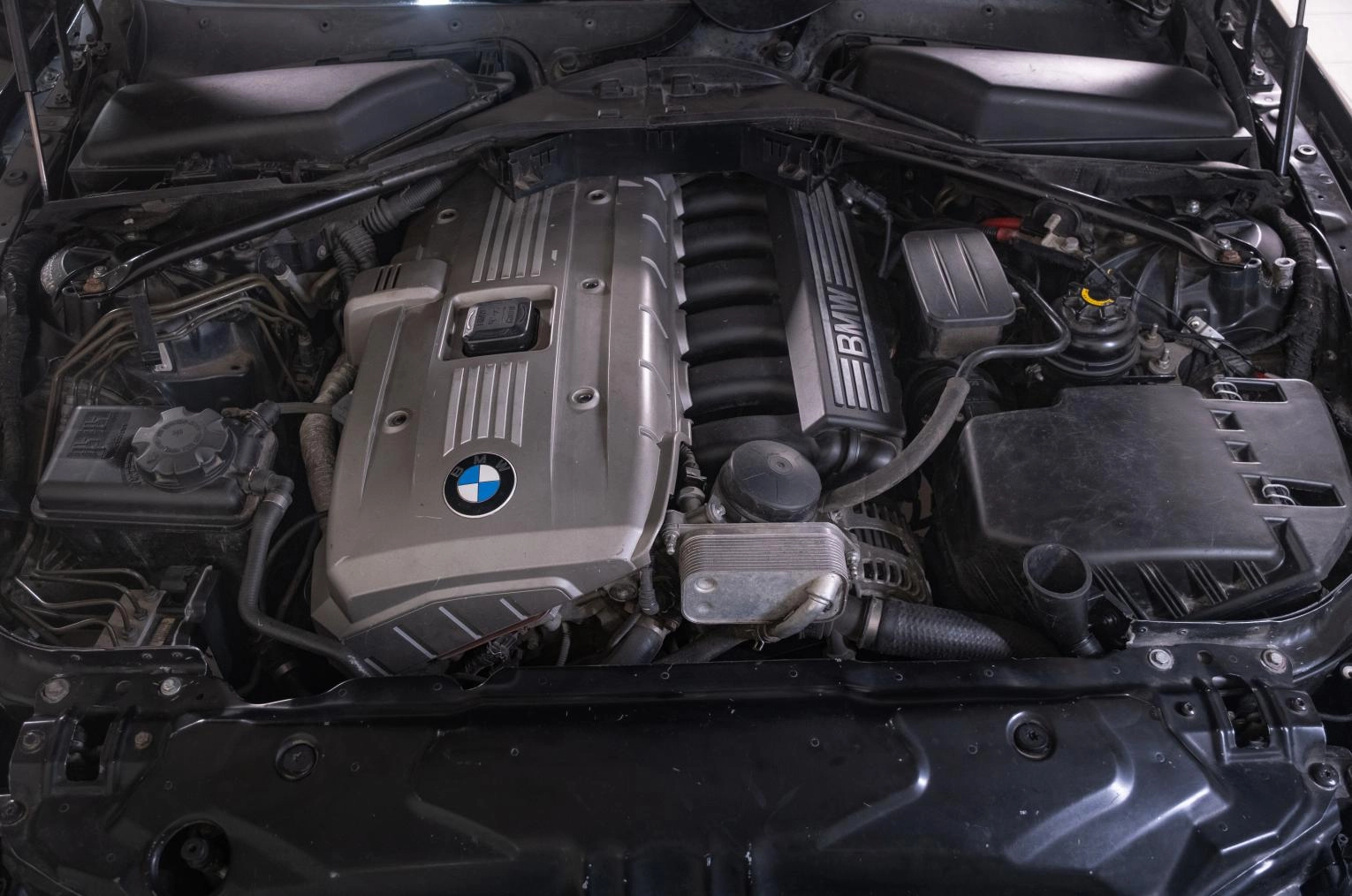 BMW 5 серия 20 из 22