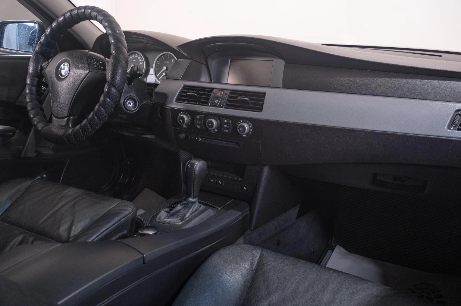 BMW 5 серия 18 из 22