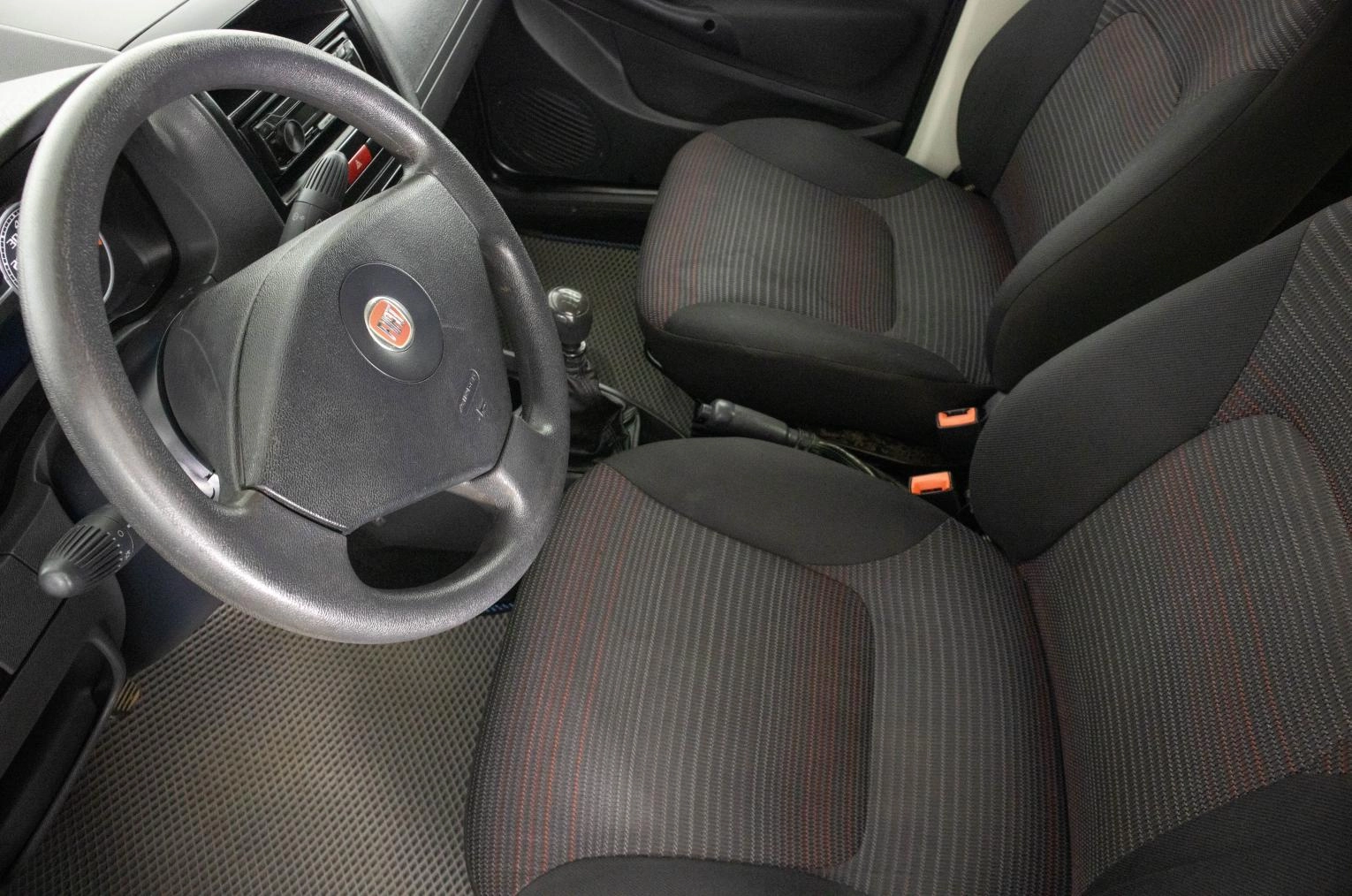 FIAT Albea 8 из 20