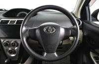 Toyota Belta 10 из 16