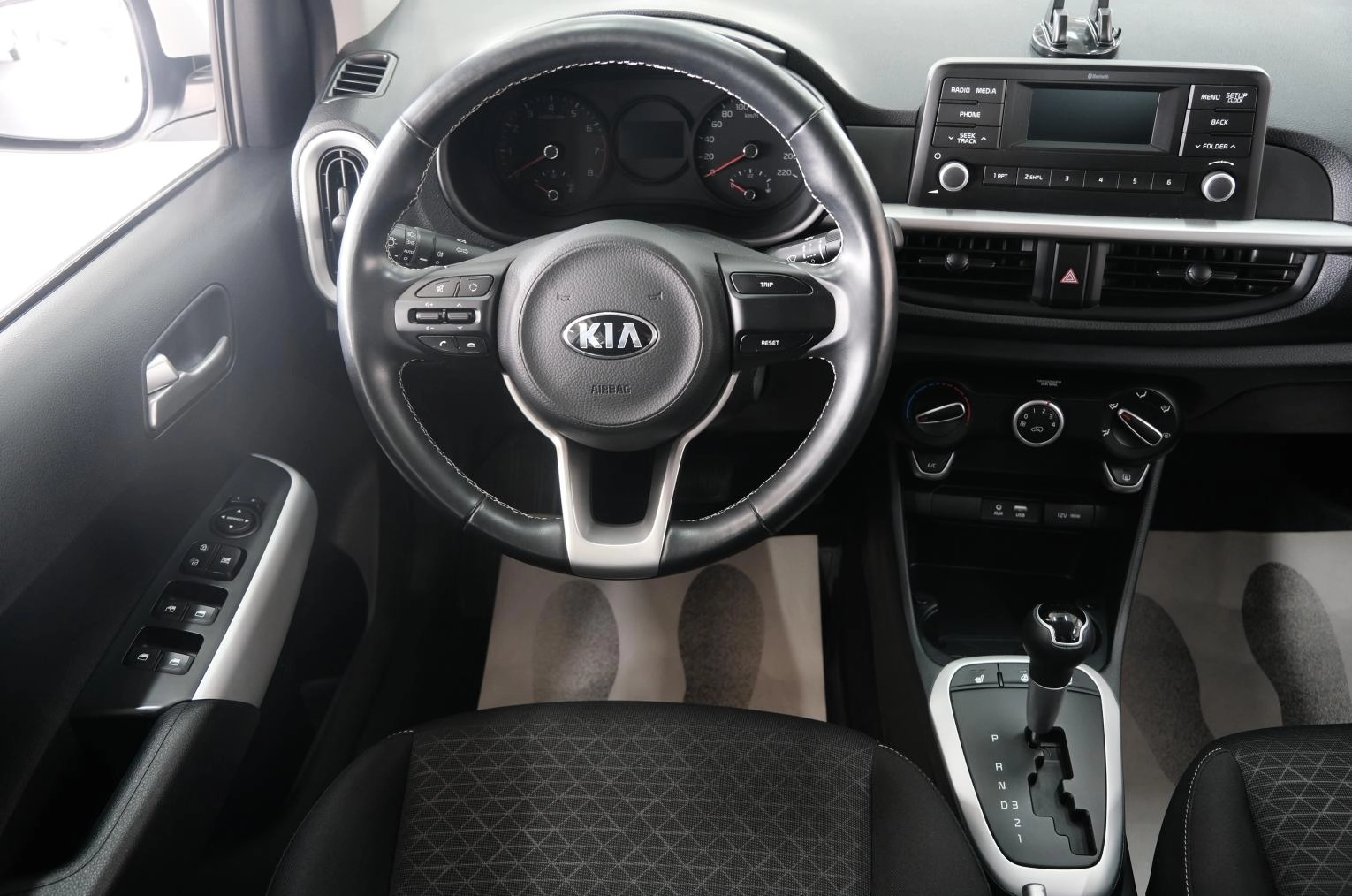 KIA Picanto 11 из 25
