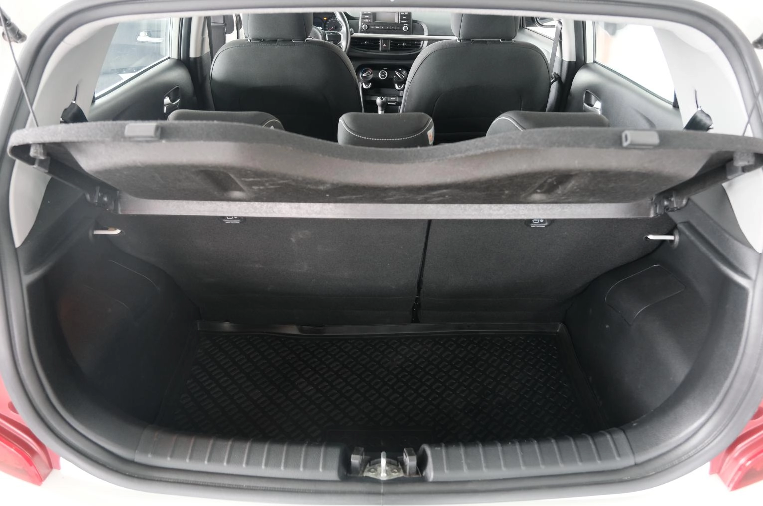 KIA Picanto 25 из 25