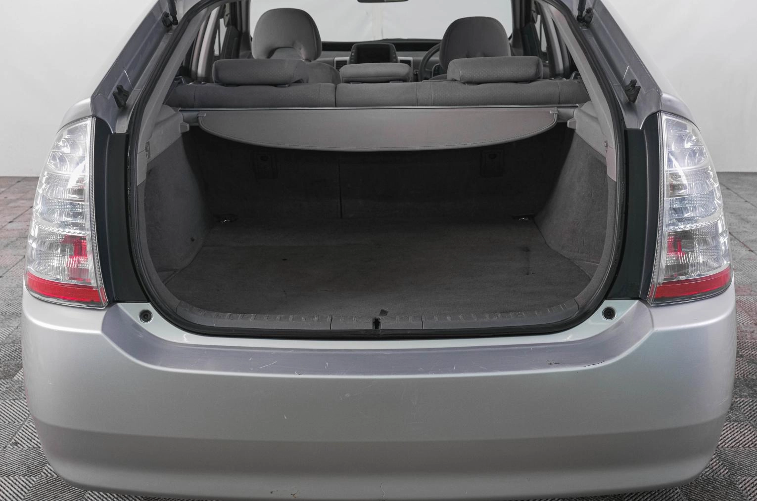 Toyota Prius 7 из 22