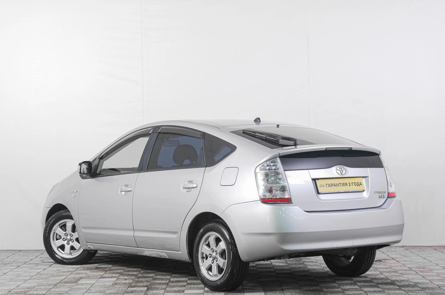 Toyota Prius 4 из 22