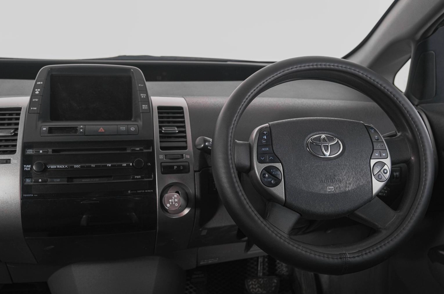 Toyota Prius 14 из 22