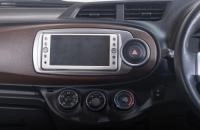 Toyota Vitz 13 из 19