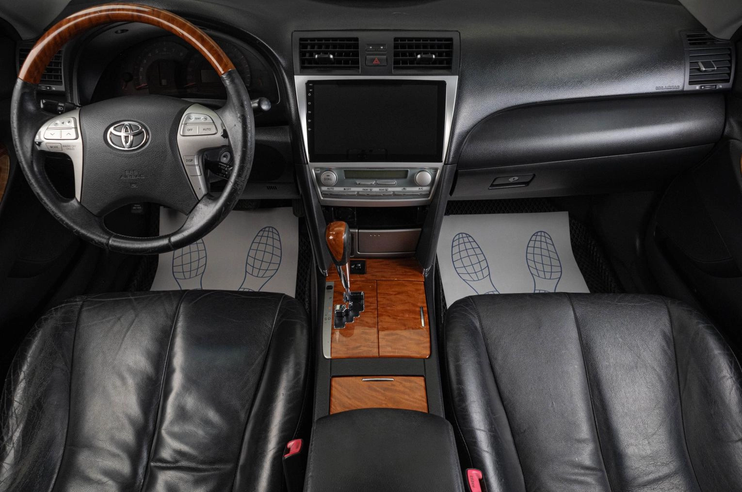 Toyota Camry 7 из 21