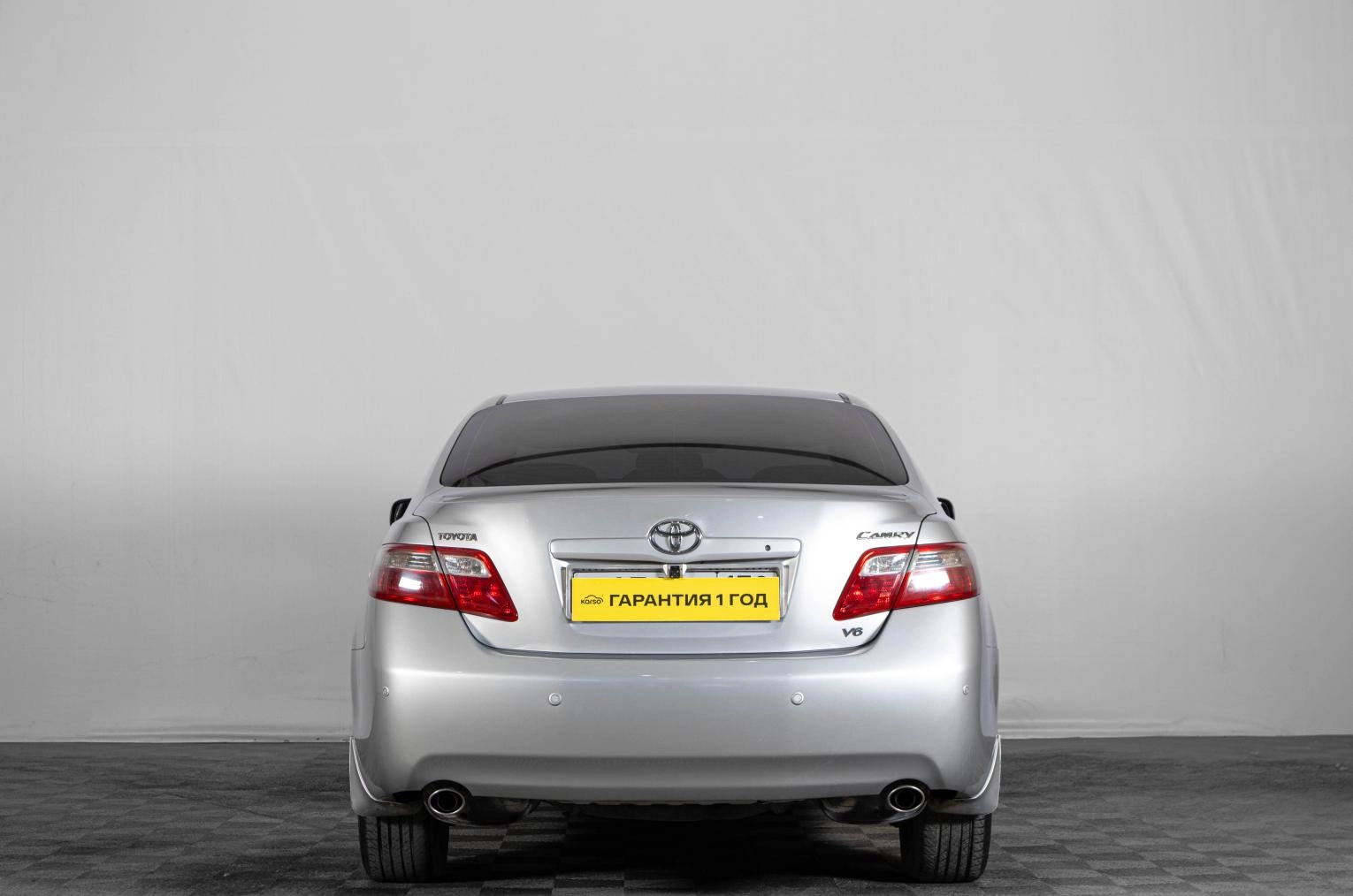 Toyota Camry 5 из 21