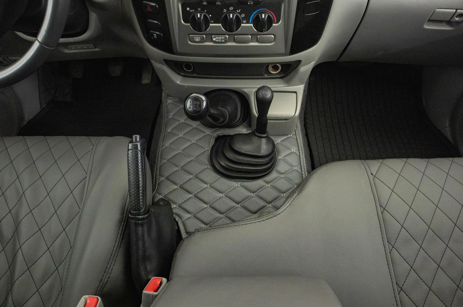 Toyota Land Cruiser 18 из 19