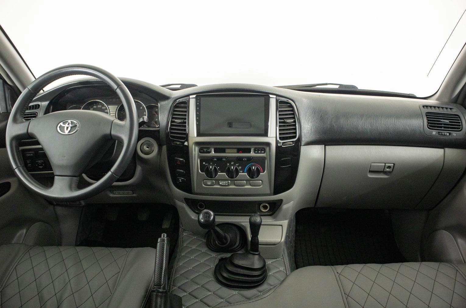 Toyota Land Cruiser 13 из 19