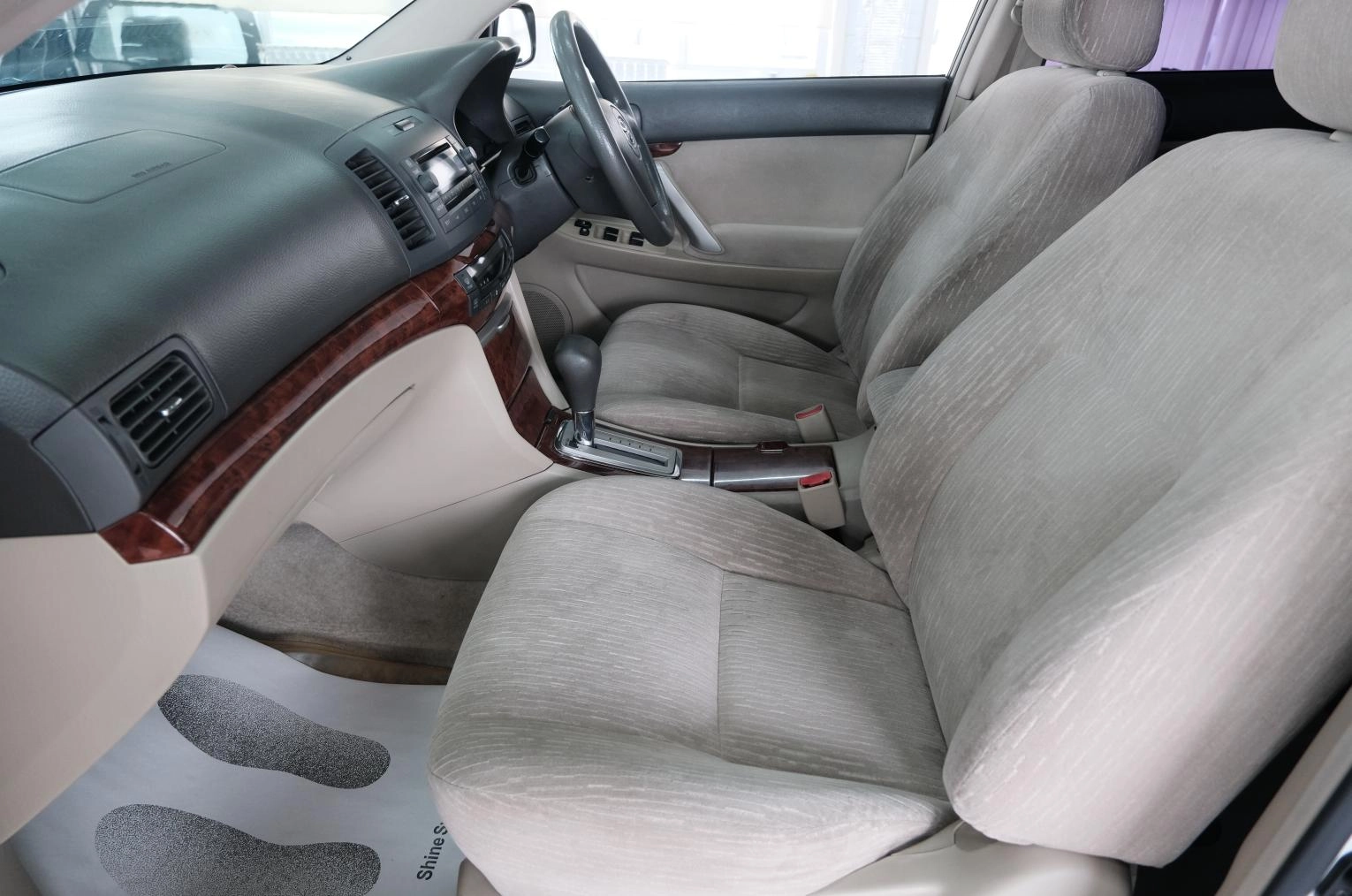 Toyota Allion 19 из 22