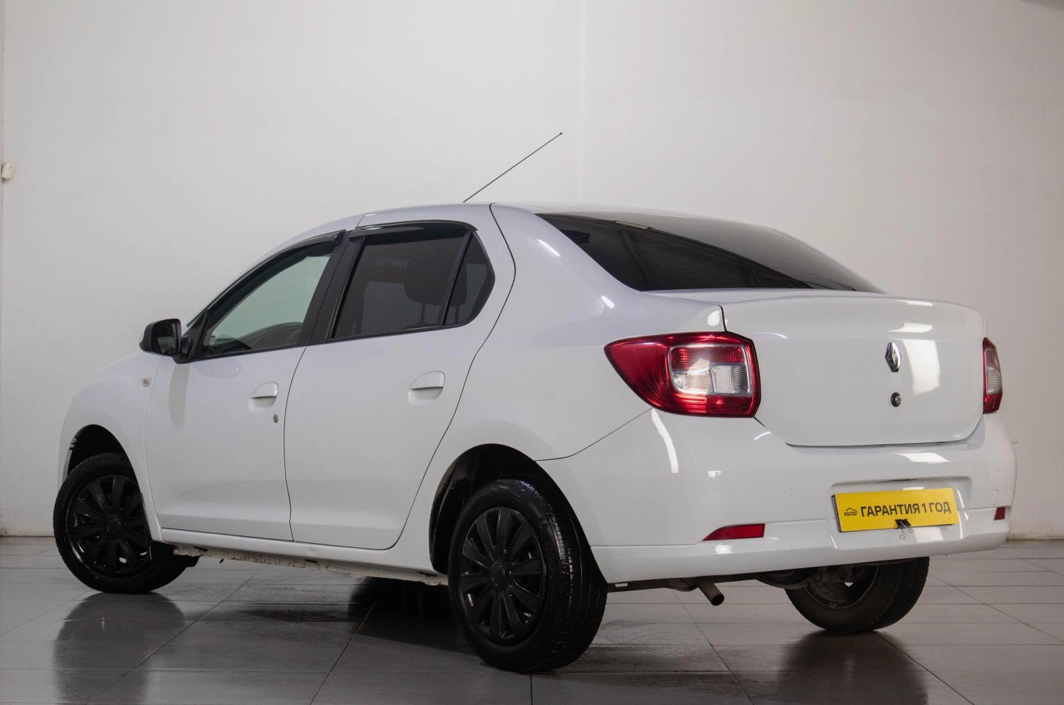 Renault Logan 6 из 15
