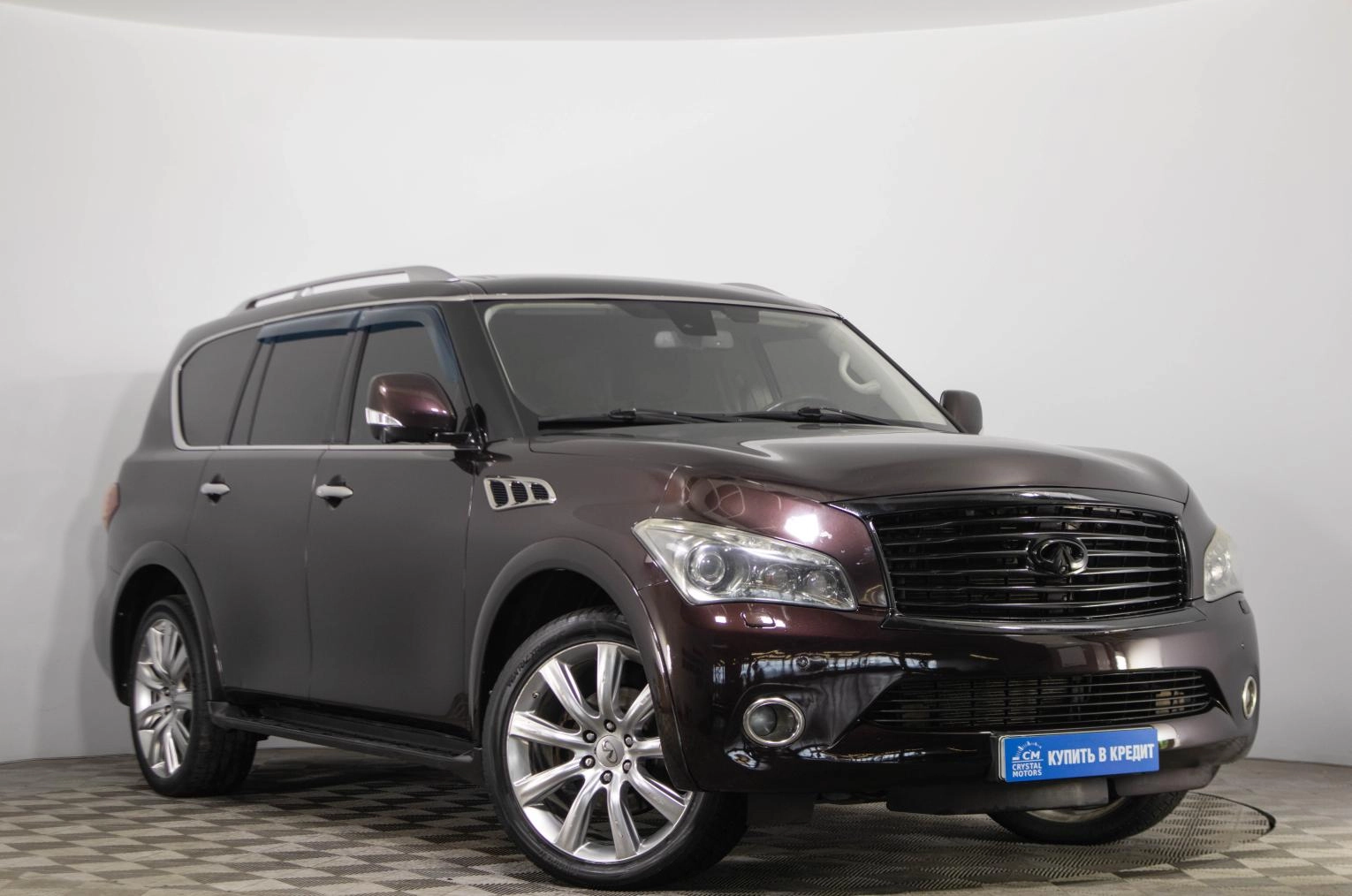 Infiniti QX56 1 из 34